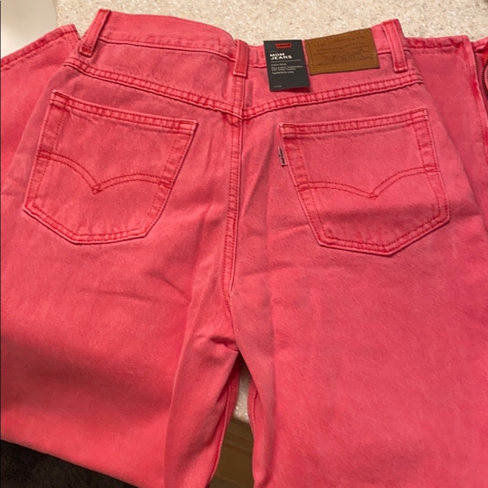 Levi Jeans - Picture 4 of 9